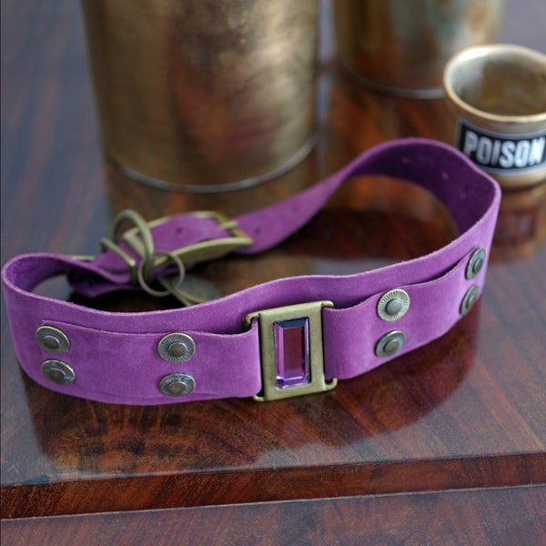 emerald extra soft purple nobuk collar